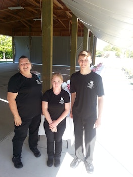 Catering Team T-Shirt Photo