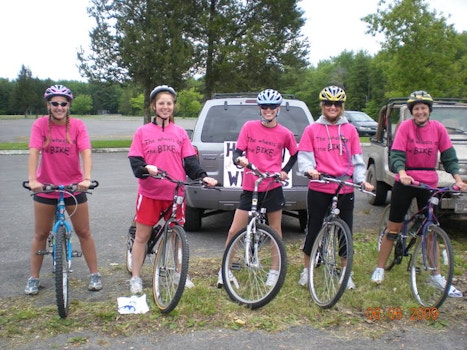 Tour De Cure 2009 Team Head Over Wheels T-Shirt Photo