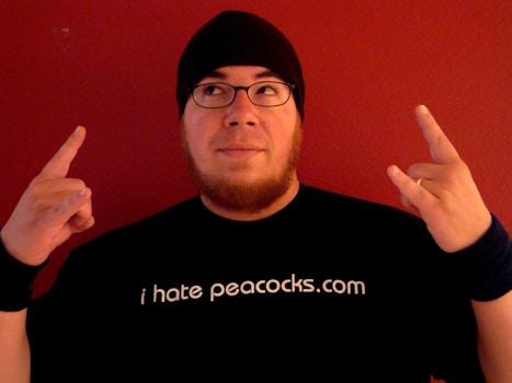 Jason Rocks His New I Hate Peacocks Website Shirt T-Shirt Photo