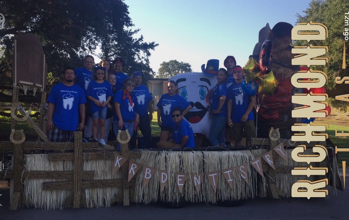 2016 Rodeo Float T-Shirt Photo