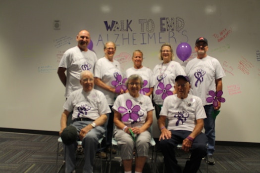 Walk To End Alzheimer's 2016 T-Shirt Photo