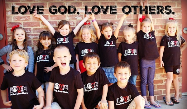 Kindergarten Class Of 2017 T-Shirt Photo