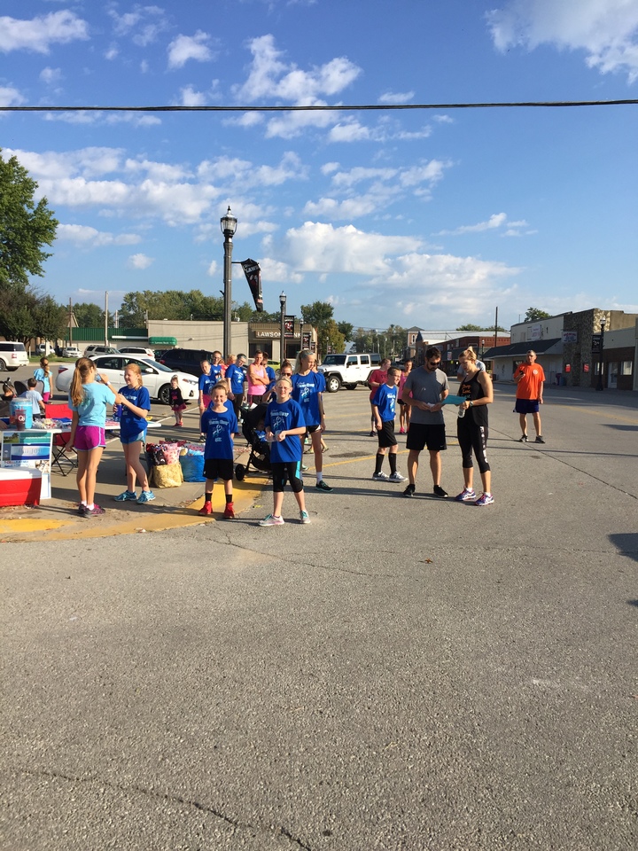 Getting Ready To Begin The Team Gray 5k T-Shirt Photo