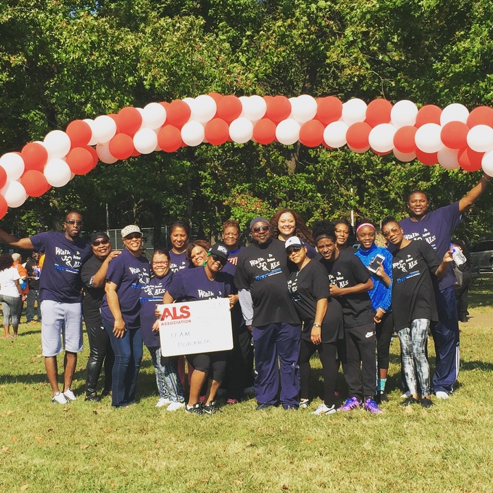 Memphis Als Walk T-Shirt Photo