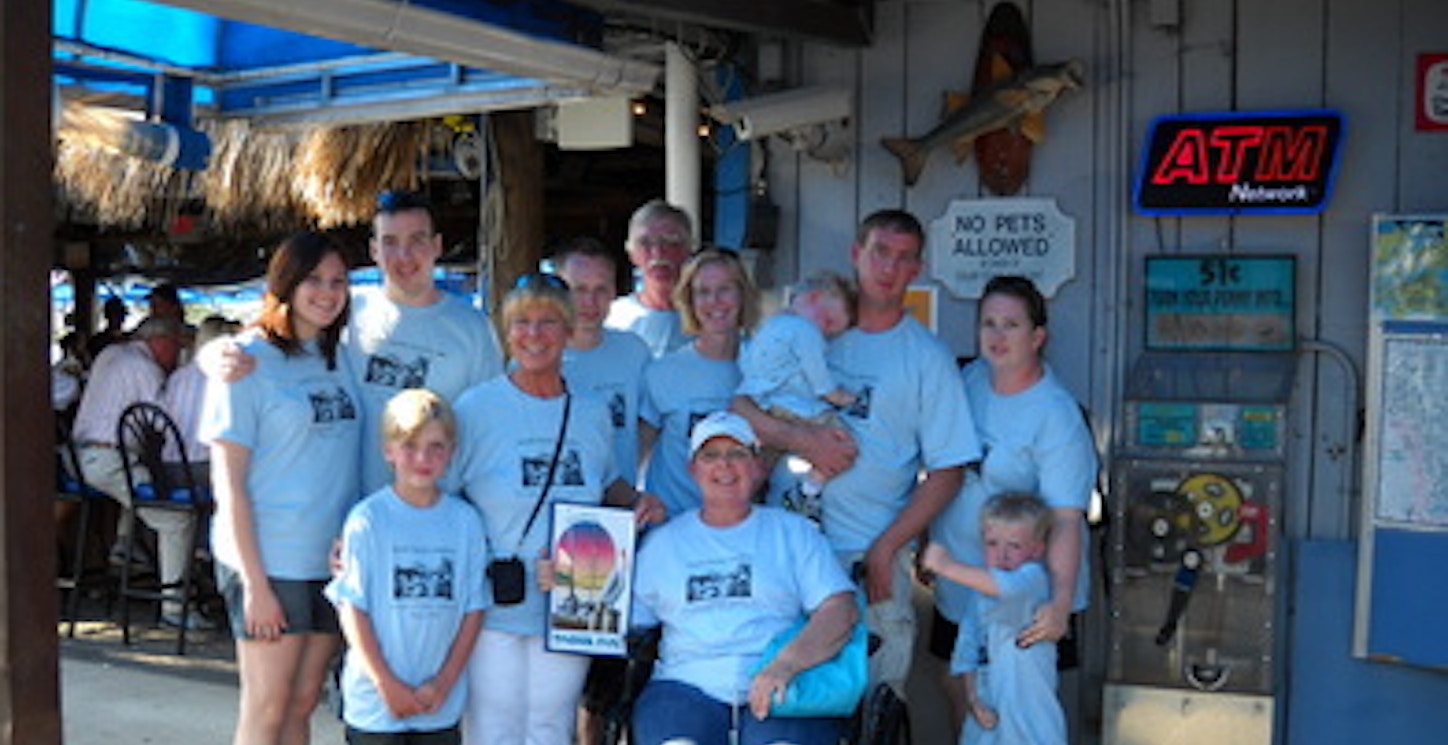 Smith Family Vacation   Snook Inn T-Shirt Photo