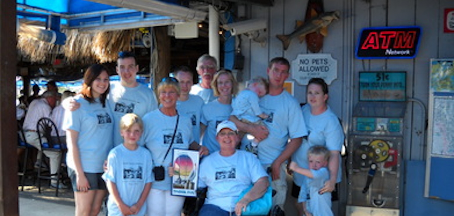 Smith Family Vacation   Snook Inn T-Shirt Photo