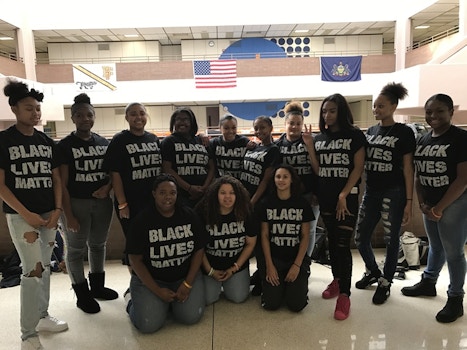 Black Lives Matter T-Shirt Photo