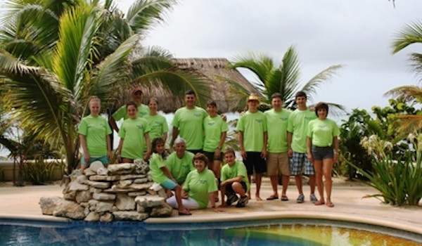 Family Vacation Mexico T-Shirt Photo