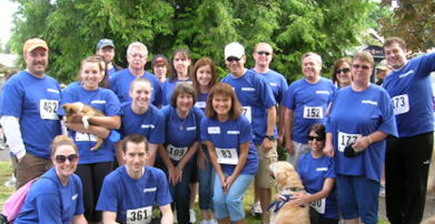 Barran Liebman Supports Salc   2009 T-Shirt Photo