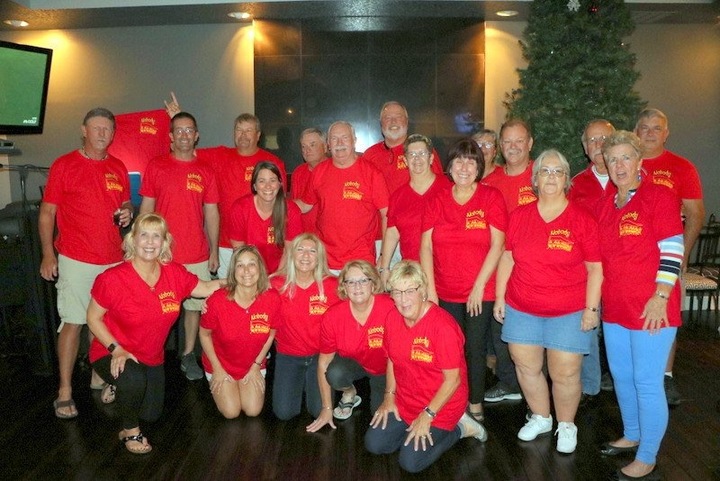 Friends T-Shirt Photo