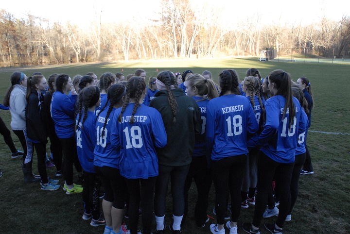 Class Of '18 Team Huddle! T-Shirt Photo