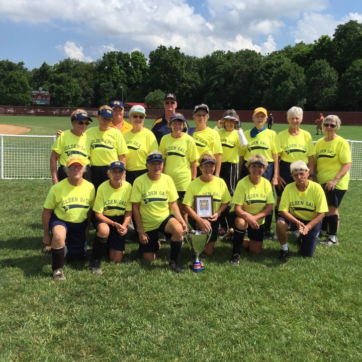 Golden Gals 75 T-Shirt Photo