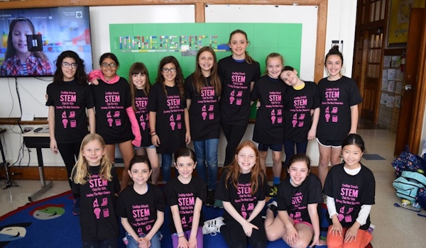 Coolidge School's Stem Club For Girls T-Shirt Photo