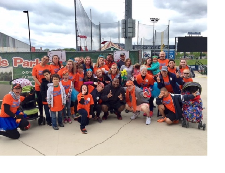 Kickin' Ms To The Curb T-Shirt Photo