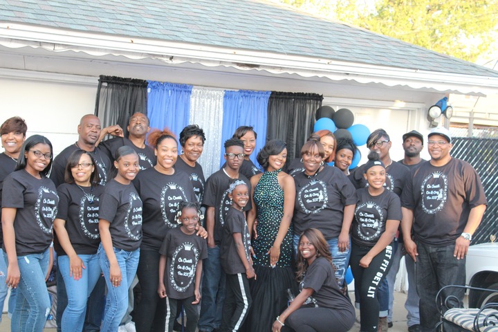 Cia Prom 2 K14 T-Shirt Photo