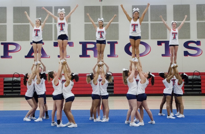 Truman Cheer T-Shirt Photo