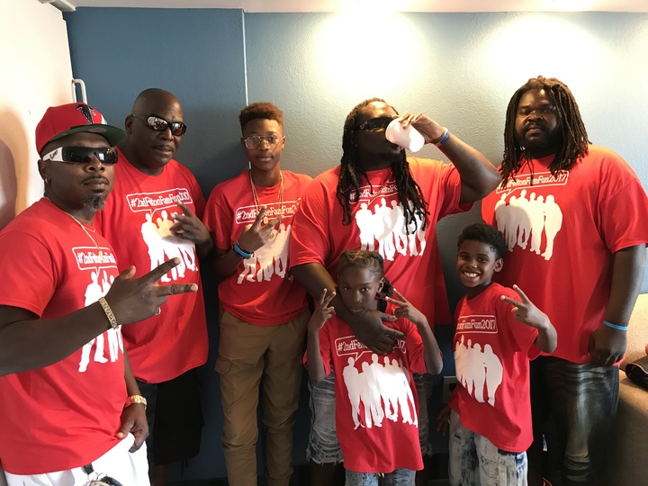 Family Fun  T-Shirt Photo