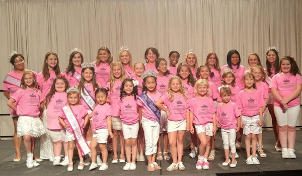 Picture of Celebrity Usa Contestants! Custom T-Shirt Design Celebrity Usa Contestants! T-Shirt Photo