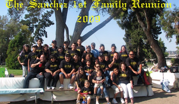 The Sanchez 1st Family Reunion (2009) T-Shirt Photo