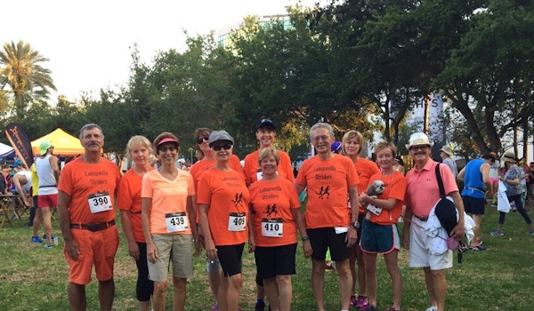 Striders At Ft A Lauderdale 5 K T-Shirt Photo