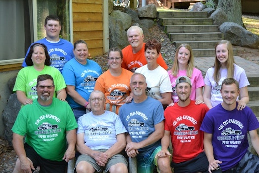 Fun, Old Fashioned Family Vacation T-Shirt Photo