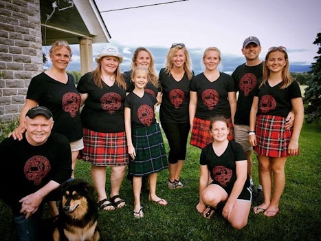 Mac Intosh Clan Glengarry Highland Games 2 K17 T-Shirt Photo