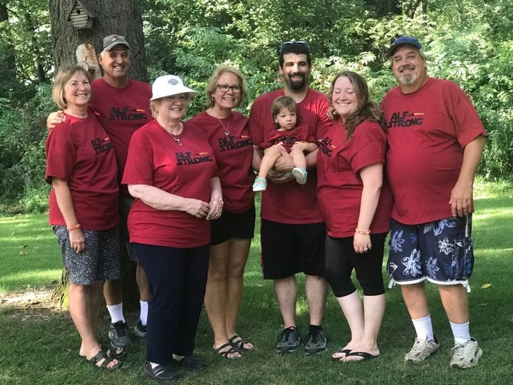 Alfstrong  T-Shirt Photo