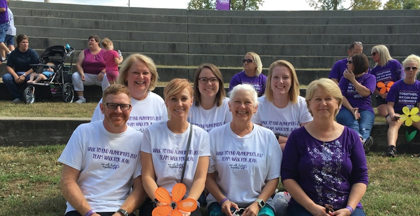 Walk To End Alzheimer's  T-Shirt Photo