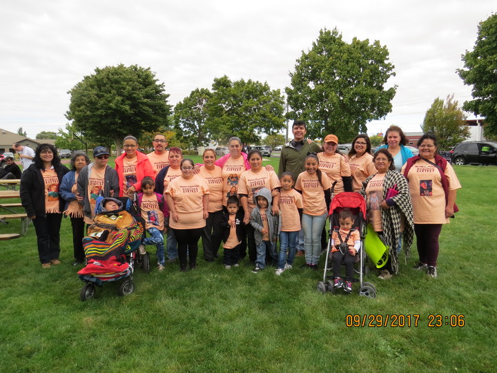 Mamas Especiales Team. T-Shirt Photo