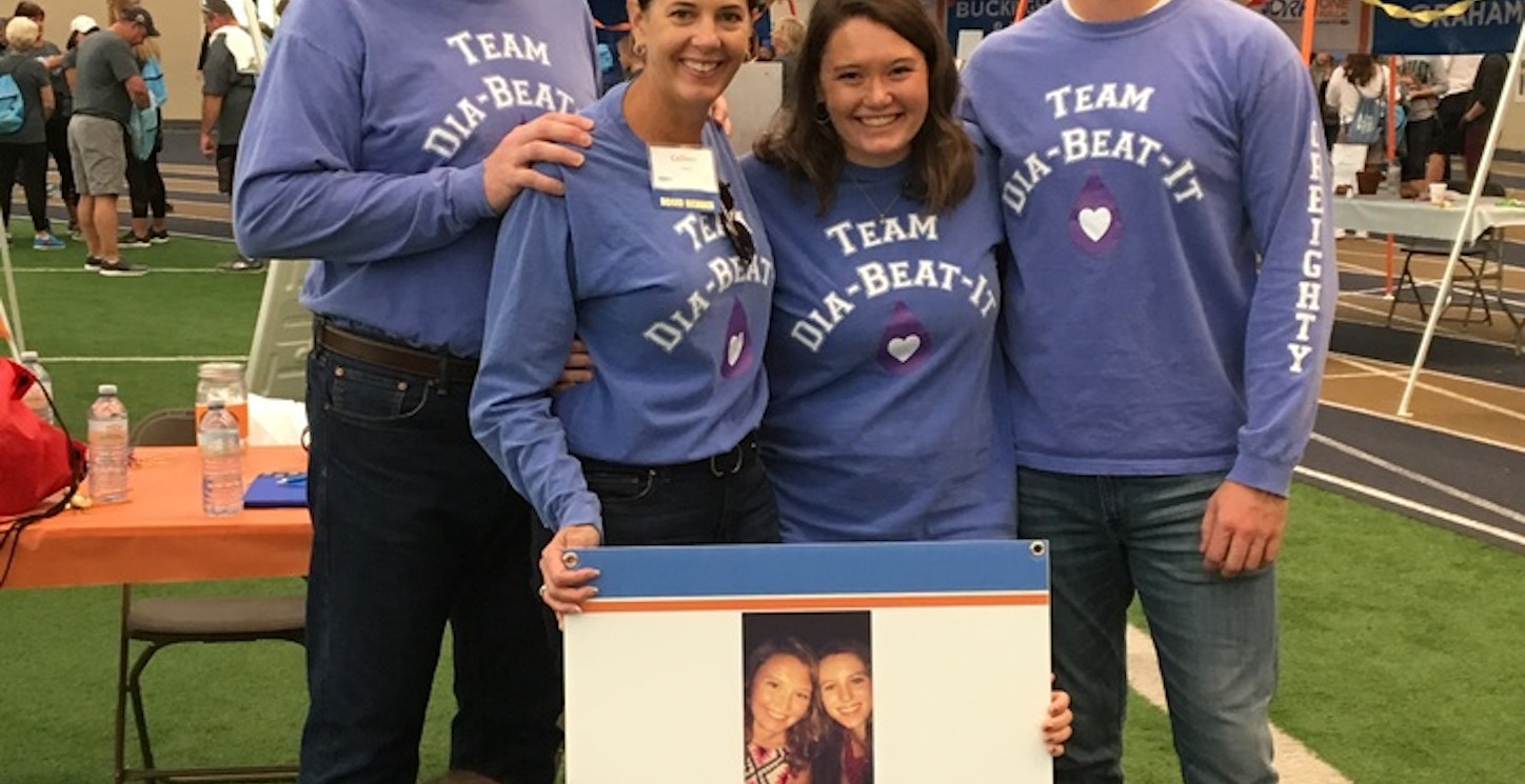Finding A Cure For Type 1 Diabetes   Team Dia Beat It Jdrf Northeast Ohio One Walk  T-Shirt Photo