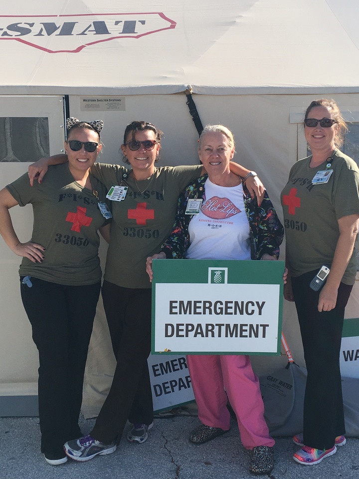 Mash Unit Halloween  T-Shirt Photo