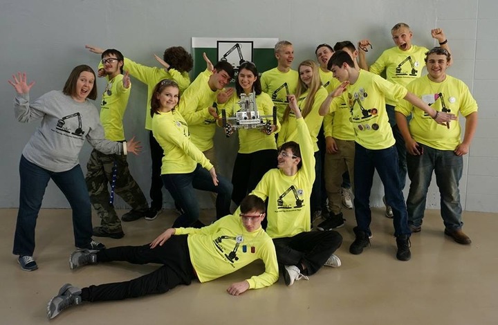 Nerdz   East Hardy Robotics Ftc 13515 T-Shirt Photo