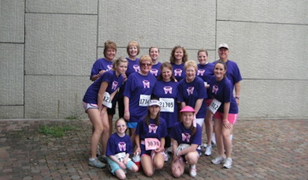 Nora's Team   Houston 2009 Race For The Cure T-Shirt Photo