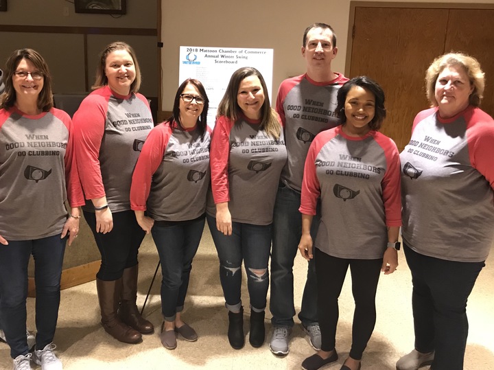Good Neighbors Clubbing T-Shirt Photo