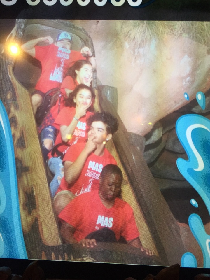 Picture of Mas Splash Mountain Custom T-Shirt Design Mas Splash Mountain T-Shirt Photo