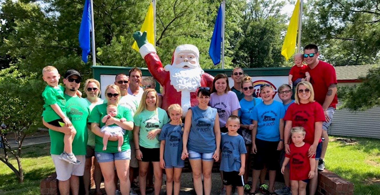 Holiday World Or Bust  T-Shirt Photo