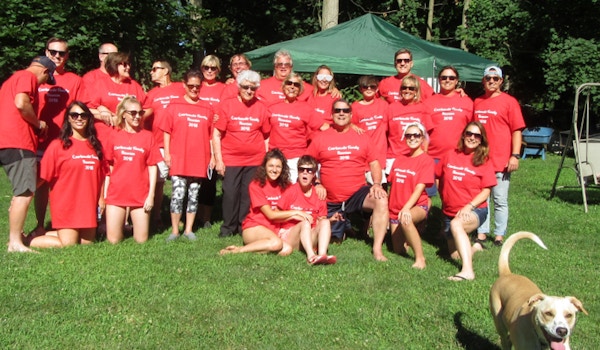 Great Looking Family Reunion T-Shirt Photo