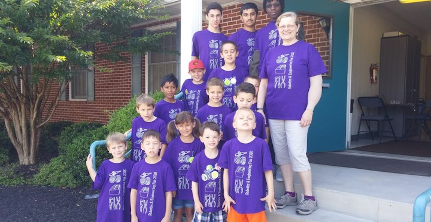 Picture of Junior Robotics Fun Session With The Robo Lions Robotics Team Custom T-Shirt Design Junior Robotics Fun Session With The Robo Lions Robotics Team T-Shirt Photo