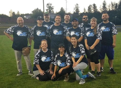 Ja Jets Softball Team   Slow Pitch Fun League Spring 2018 Everett, Wa T-Shirt Photo