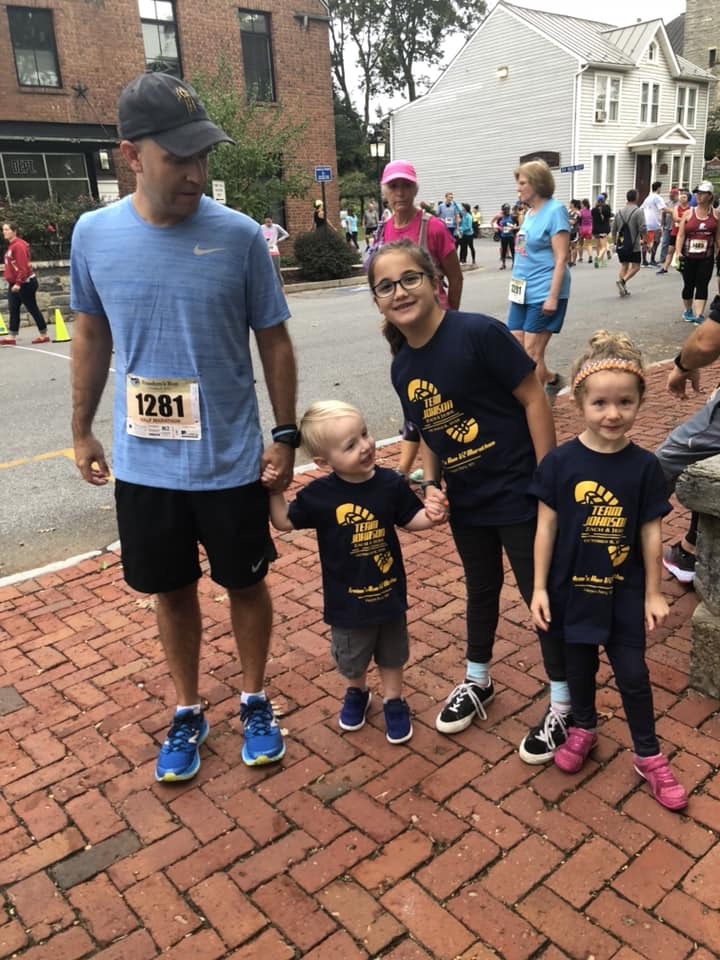 Daddy Is My Hero! T-Shirt Photo