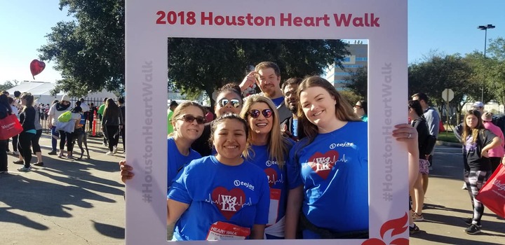 Team Tejas Tubular At The Houston Heart Walk T-Shirt Photo