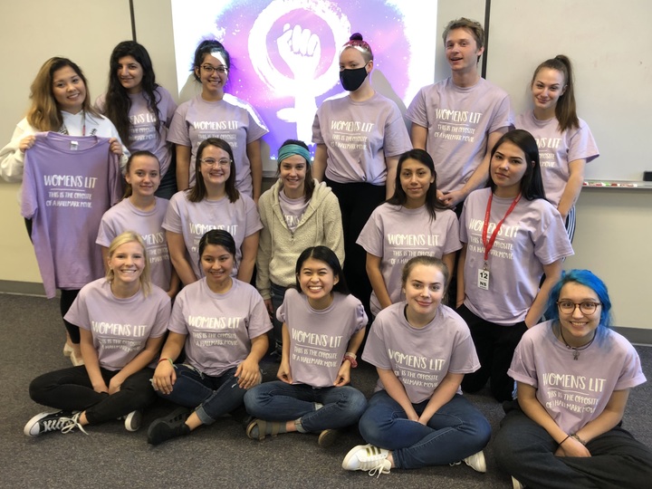 Women's Literature   It's The Opposite Of A Hallmark Movie T-Shirt Photo