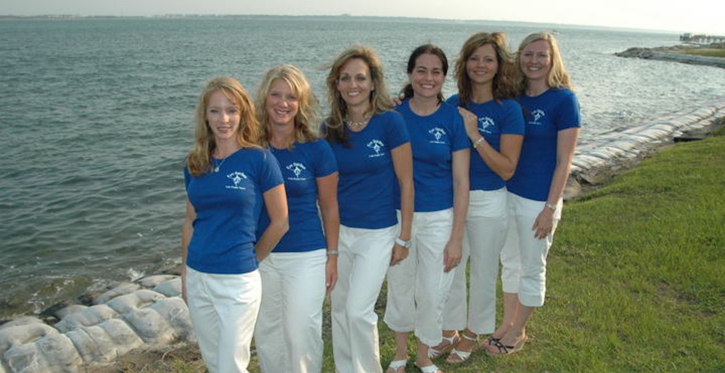 Picture of Eye Catcher Lady Angler Team Custom T-Shirt Design Eye Catcher Lady Angler Team T-Shirt Photo