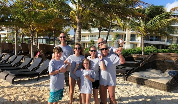 Picture of Snowball Fight In Cancun Custom T-Shirt Design Snowball Fight In Cancun T-Shirt Photo