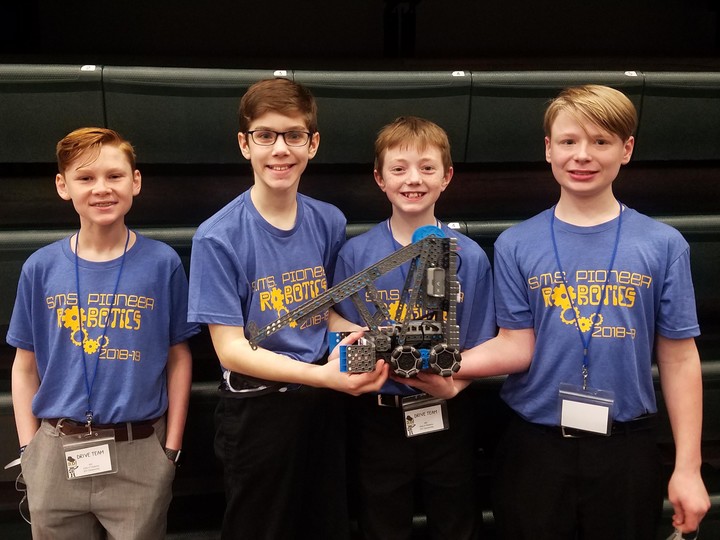 S.M.S. Pioneer Robotics T-Shirt Photo