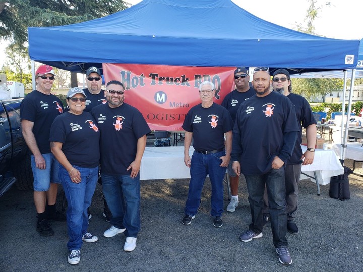 Hot Truck Bbq T-Shirt Photo