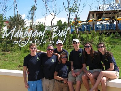 Family Cruise T-Shirt Photo