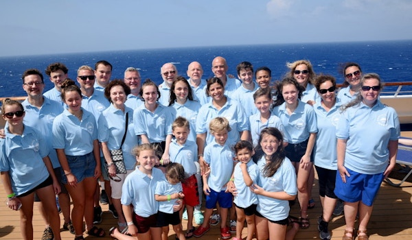 Family Cruise T-Shirt Photo