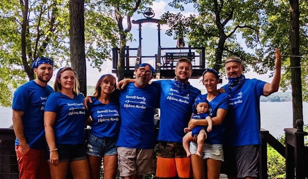 Picture of Bennett Family Custom T-Shirt Design Bennett Family T-Shirt Photo