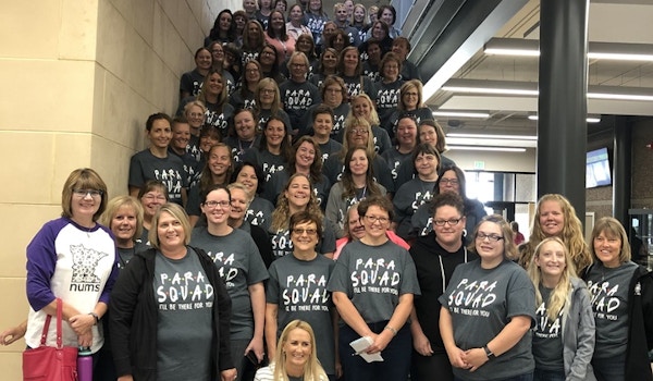 Picture of New Ulm Paras Custom T-Shirt Design New Ulm Paras T-Shirt Photo